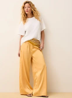 Lightweight satin wide-leg pant