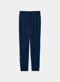 Lightweight stretch fabric joggers