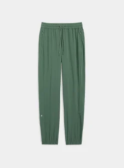 Lightweight stretch fabric joggers