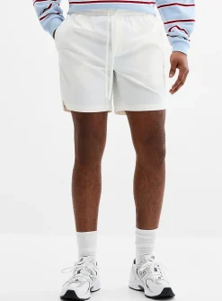 Lightweight stretch nylon short