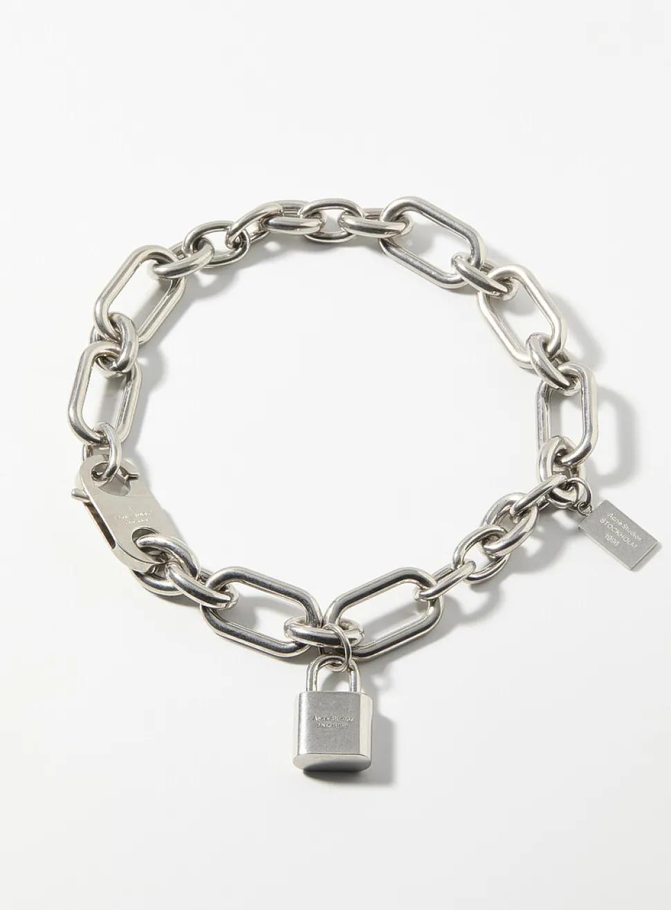 Lock and chain choker
