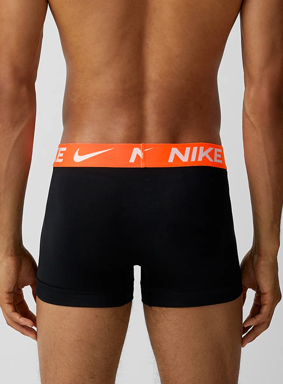 3" logo band trunks