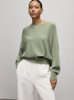 Loose boat-neck sweater
