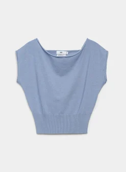 Loose-collar rolled-edge sweater