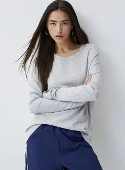 Loose crew-neck sweater