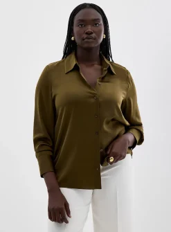 Loose fluid satin shirt