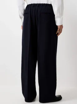 Loose pleated comfort-waist pant