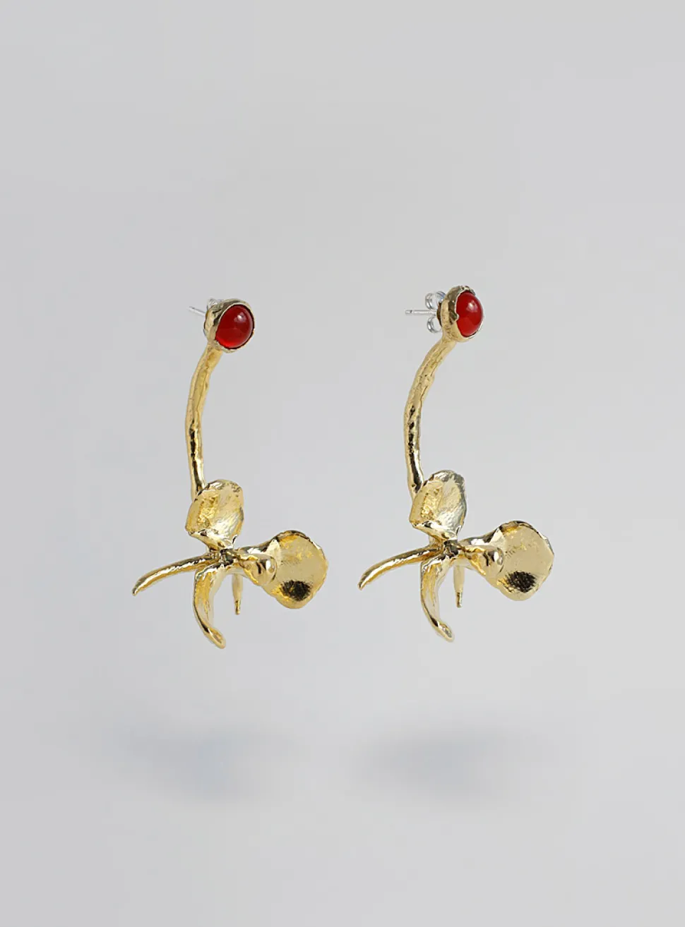 Magnolia Drip brass earrings