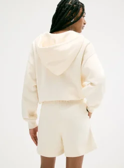 Mid-thigh fleece short