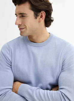 Minimalist crew-neck sweater