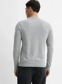 Minimalist crew-neck sweater
