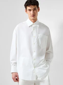 Minimalist poplin shirt