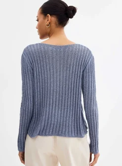 Natural texture fine-knit sweater