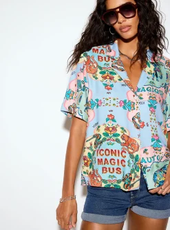 Notched collar boxy-fit blouse