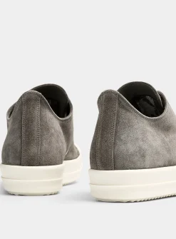 Nubuck low-top sneaker