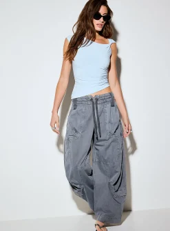 Open-back cap-sleeves asymmetrical T-shirt