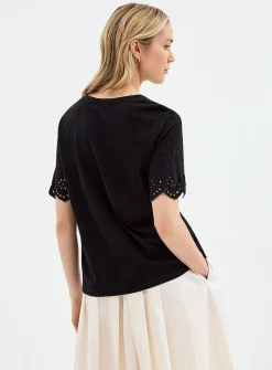 Organic cotton broderie anglaise slub T-shirt