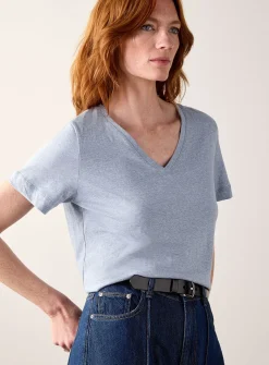 100% organic cotton V-neck T-shirt