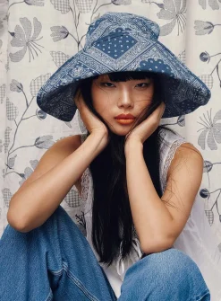 Paisley wide-brim bucket hat