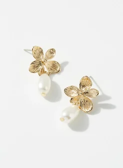 Pearly bead floral earrings