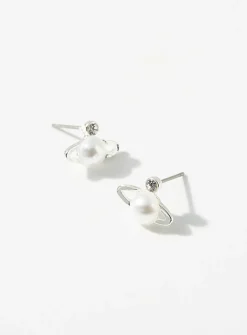 Pearly planet earrings