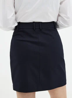 Piped pockets structured skort