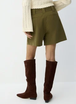 Pleated belted short