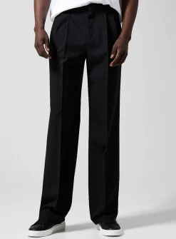 Pleated black pant