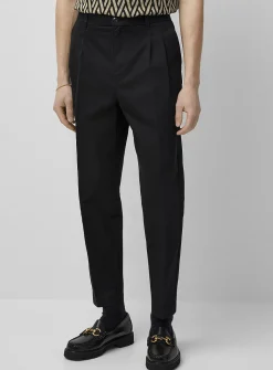 Pleated chinos