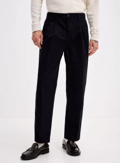 Pleated chinos