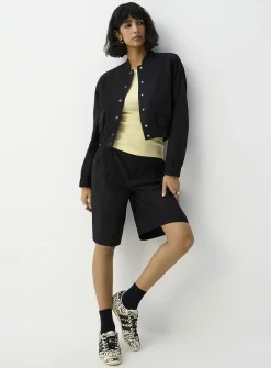 Pleated linen-blend Bermuda short