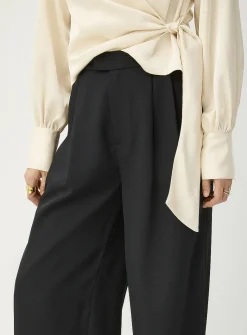 Pleated piqué wide-leg pant