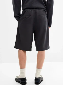 Pleated soft twill Bermudas