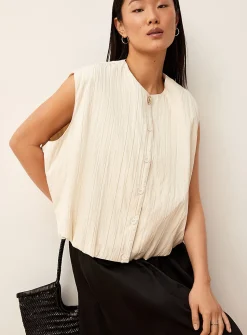 Pleated texture sleeveless bubble vest
