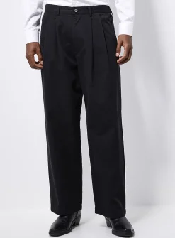 Pleated wide-leg chinos