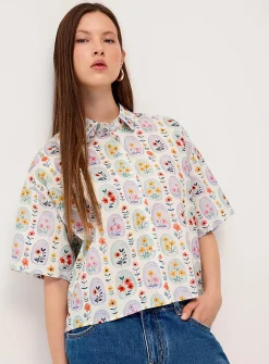 Pop print cropped shirt