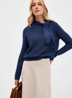 Pure cotton lavallière-neck sweater