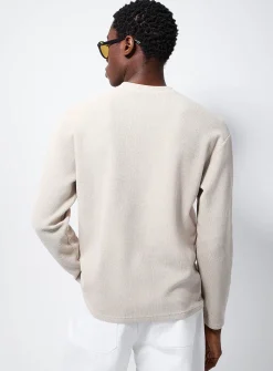 Raglan sleeve embossed T-shirt