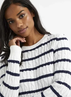 Reprocessed cotton cables sweater