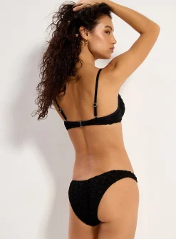 Retro ruffle-texture balconette bikini top