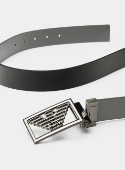 Reversible logo buckle belt