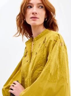 Richelieu embroidery stand-collar blouse