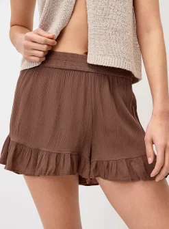 Ruffled elastic-waist mini short