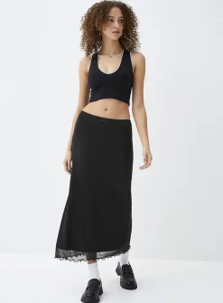 Ruffled hem mesh skirt
