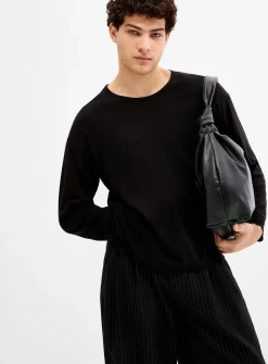 Scoop neck tee