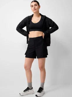 Semi-elastic waist cargo short
