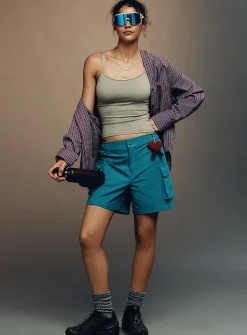 Semi-elastic waist cargo short