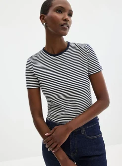 Semi-fitted striped T-shirt