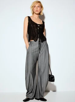 Sheer gathered tie-up cami