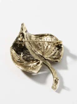 Shimmery gold leaf brooch
